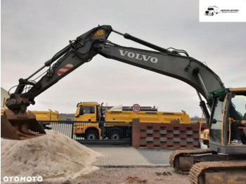 Гусеничний екскаватор VOLVO EC210CL