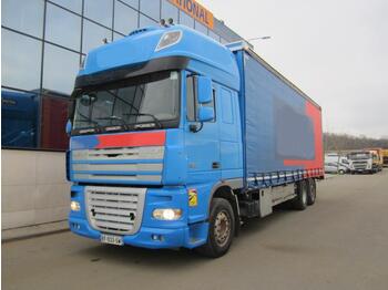 Вантажівка з закритим кузовом DAF XF 105 410