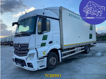 Вантажівка з закритим кузовом MERCEDES-BENZ Actros