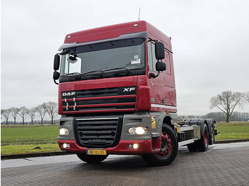 Вантажівка шасі DAF XF 105 460