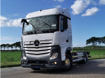 Контейнеровоз/ Змінний кузов вантажівка MERCEDES-BENZ Actros 2546