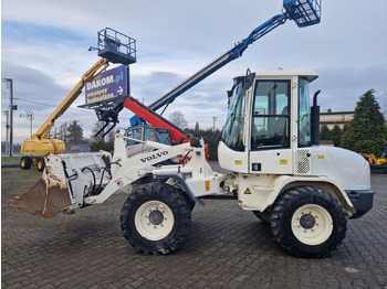 Колісний навантажувач VOLVO L30B