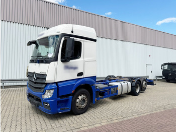 Вантажівка шасі MERCEDES-BENZ Actros 2540