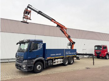 Вантажівка з маніпулятором MERCEDES-BENZ Arocs 2642