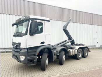 Гаковий мультиліфт вантажівка MERCEDES-BENZ Arocs 4142