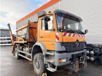 Скіповий навантажувач вантажівка MERCEDES-BENZ Atego 1828