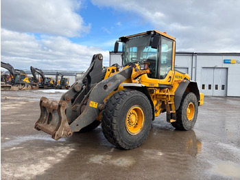 Колісний навантажувач VOLVO L90F