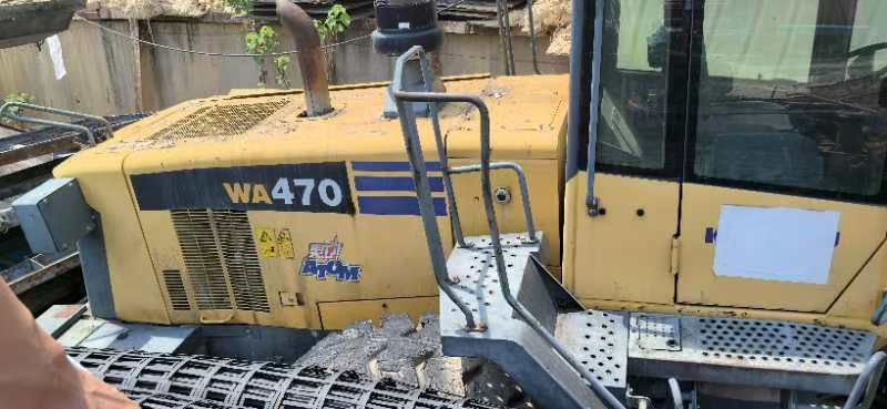 Колісний навантажувач KOMATSU WA470-6