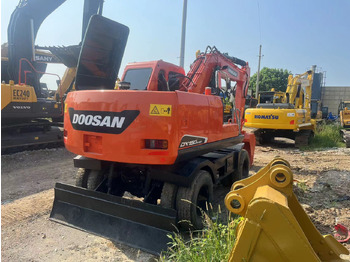 Колісний екскаватор DOOSAN DX150W