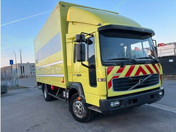 Вантажівка з закритим кузовом VOLVO FL6 220