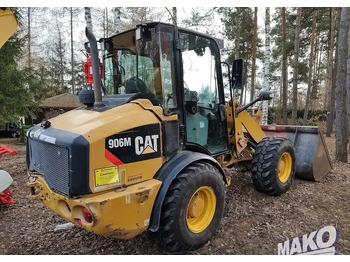 Колісний навантажувач CATERPILLAR 906M