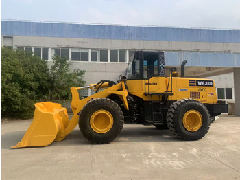 Колісний навантажувач KOMATSU WA320