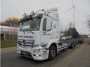 Контейнеровоз/ Змінний кузов вантажівка MERCEDES-BENZ Actros 2543