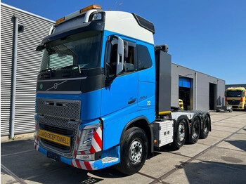 Тягач VOLVO FH16 750