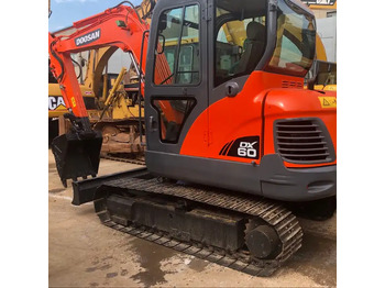 Гусеничний екскаватор DOOSAN DX60W