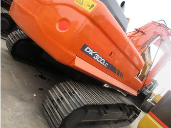 Гусеничний екскаватор DOOSAN DX300LC