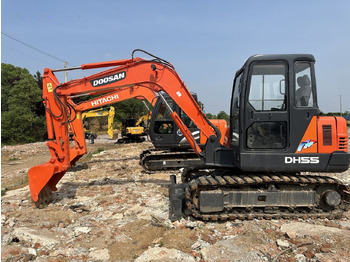 Гусеничний екскаватор DOOSAN DH55