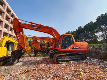 Гусеничний екскаватор DOOSAN DH225LC-7