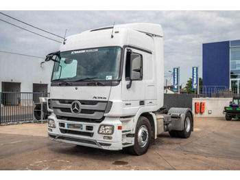 Тягач MERCEDES-BENZ Actros 1844