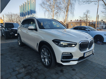 Легковий автомобіль BMW