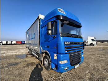 Тентована вантажівка DAF XF 105