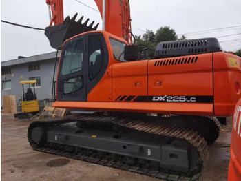 Гусеничний екскаватор DOOSAN DX225LC