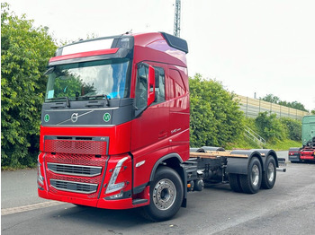 Вантажівка шасі VOLVO FH 540