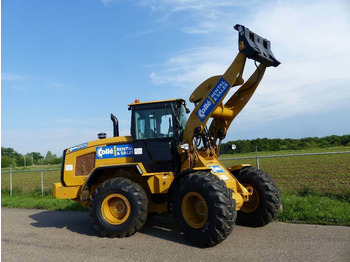 Колісний навантажувач CATERPILLAR 926M