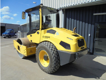 Компактор BOMAG