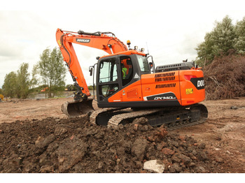 Гусеничний екскаватор DOOSAN DX140LC-5