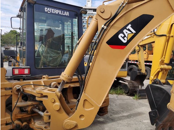 Екскаватор-навантажувач CATERPILLAR 420F