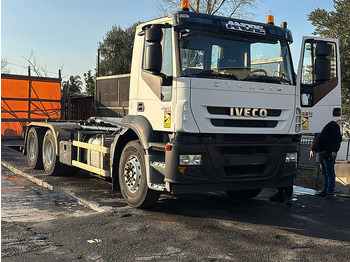 Гаковий мультиліфт вантажівка IVECO Stralis