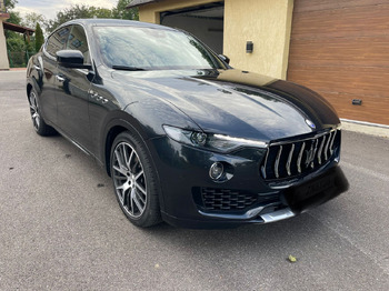 Легковий автомобіль MASERATI LEVANTE 4X4: фото 3