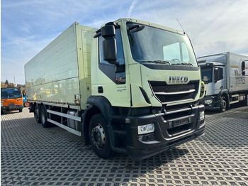 Для перевезення напоїв вантажівка IVECO Stralis