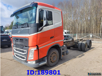 Вантажівка шасі VOLVO FH13 500