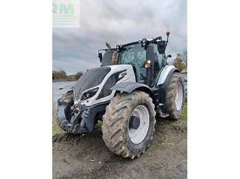 Трактор VALTRA T214