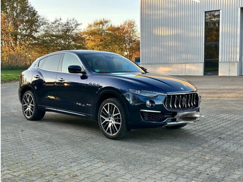 Легковий автомобіль MASERATI