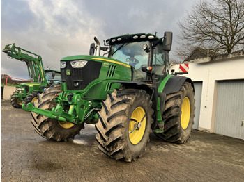 Трактор JOHN DEERE 6215R