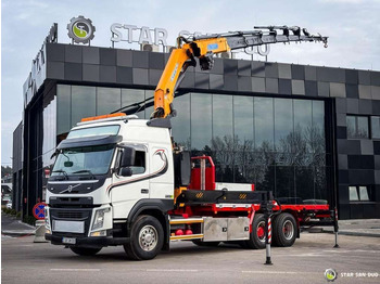 Вантажівка з маніпулятором VOLVO FM 450