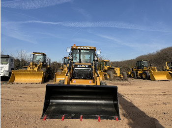 Новий Екскаватор-навантажувач CATERPILLAR 420F2: фото 3