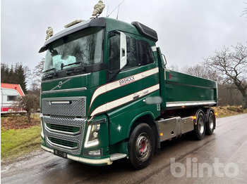 Самоскид вантажівка VOLVO FH16 550