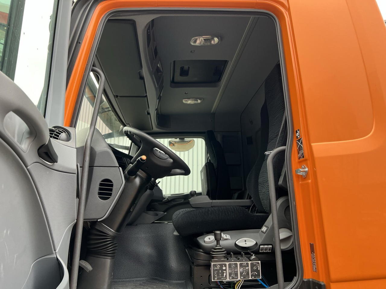 Новий Вантажівка шасі Mercedes-Benz Actros 2141 K 4x2 Actros 2141 K 4x2: фото 13