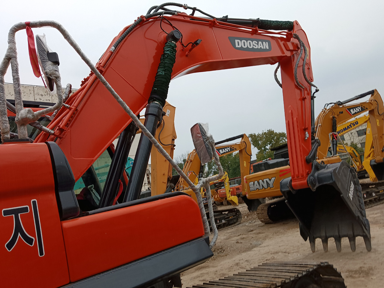 Гусеничний екскаватор DOOSAN DX 225 LC DX 225-9S 300 LC 340 LC: фото 24