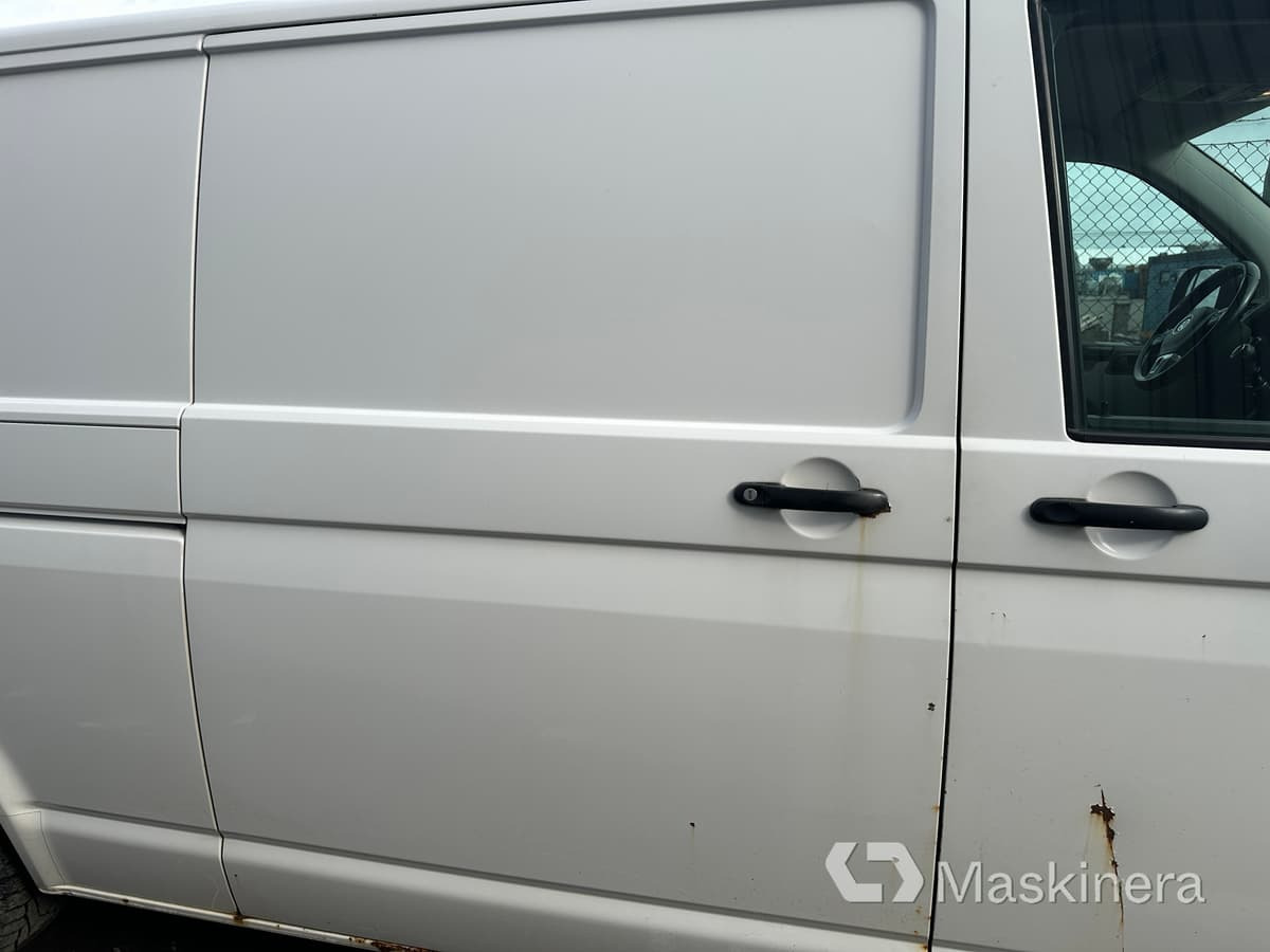 Суцільнометалевий фургон Volkswagen Transporter 2,0TDI   Skåpbil Volkswagen Transporter 2,0TDI: фото 46