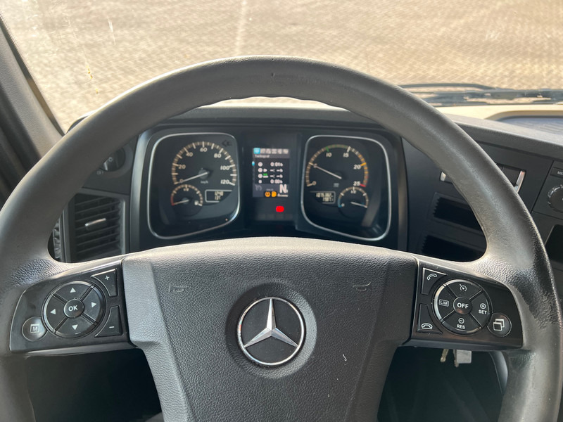 Тягач Mercedes-Benz Actros 1845 BigSpace: фото 8