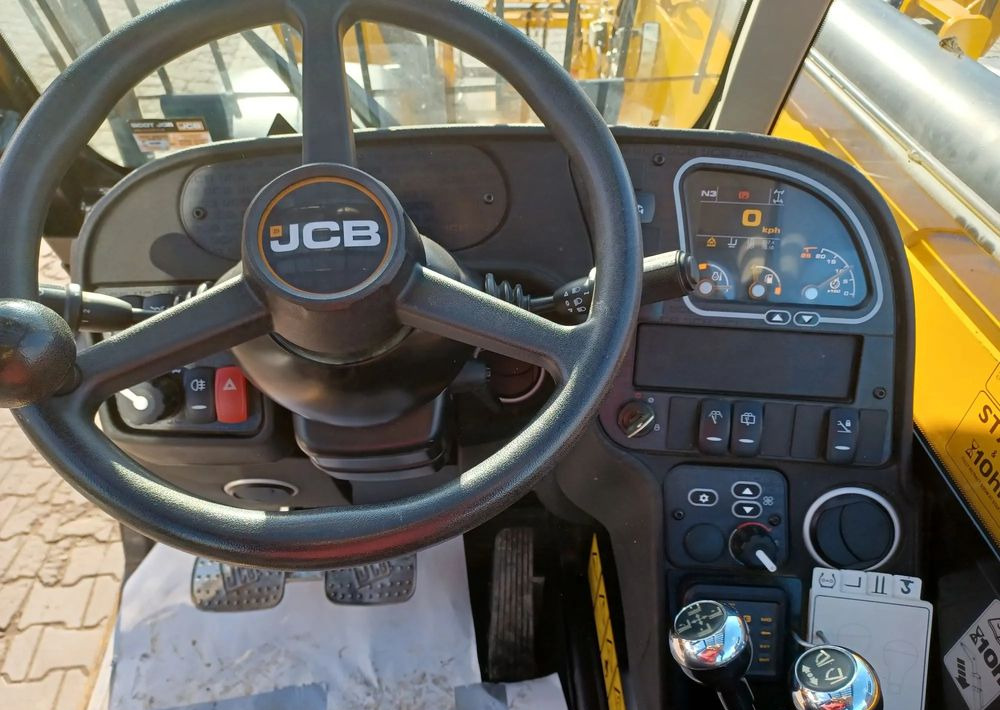 Навантажувач телескопічний JCB 535-125: фото 14