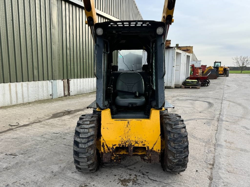 Міні-навантажувач Gehl R 135 Skid Steer: фото 8