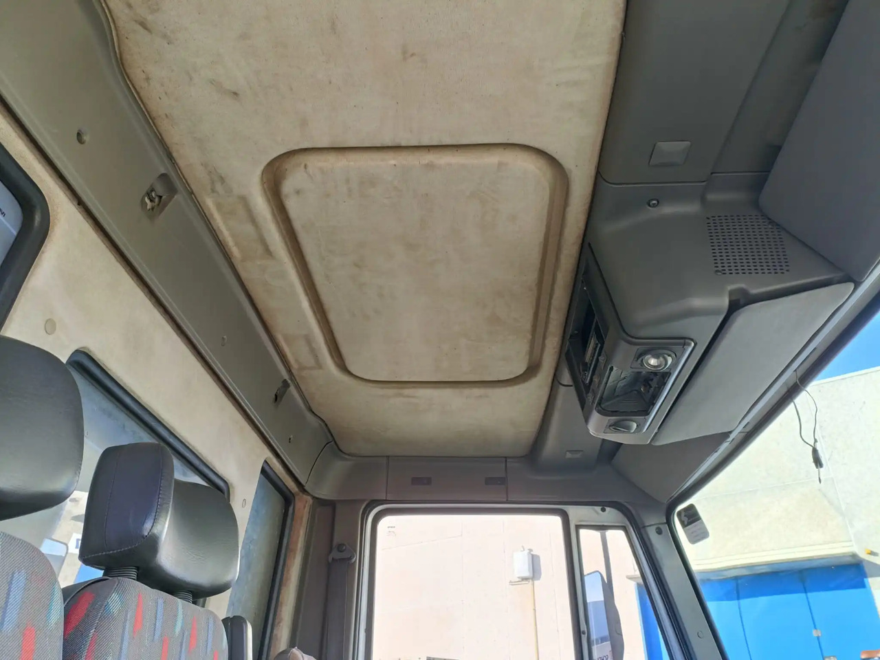 Вантажівка з закритим кузовом IVECO EUROCARGO 75 80E15: фото 10