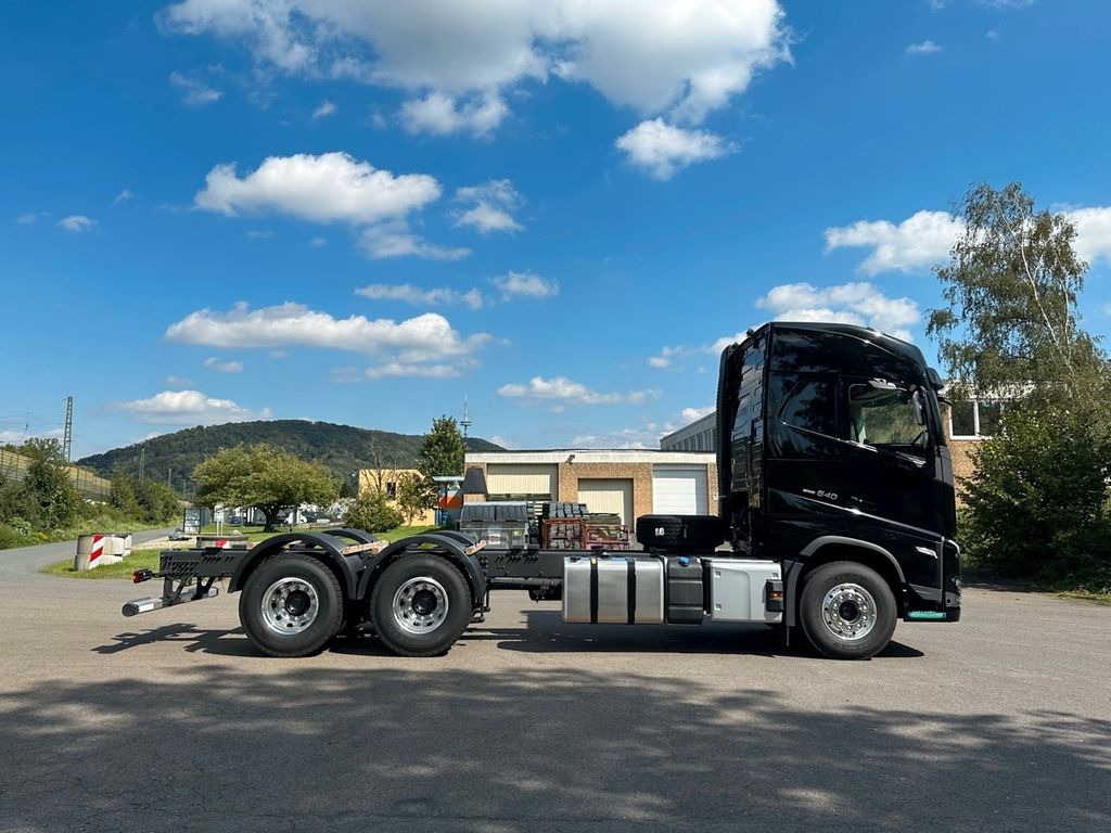 Новий Вантажівка шасі Volvo FH 540 6x4: фото 6