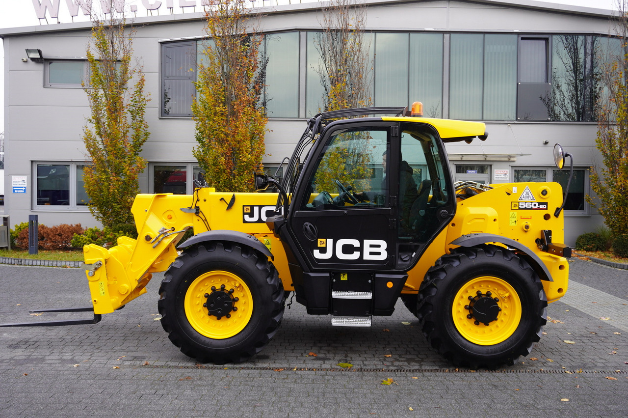 Телескопічний фронтальний навантажувач JCB 560-80 / 6 ton lifting capacity / power 146 HP: фото 13